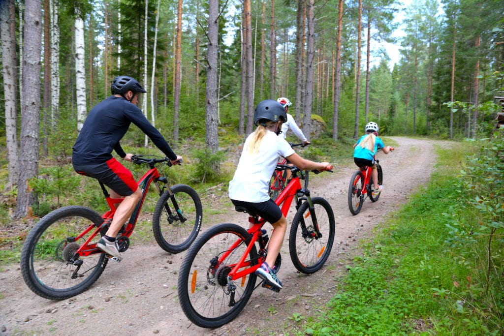 Cykling i Bjursås för familj
